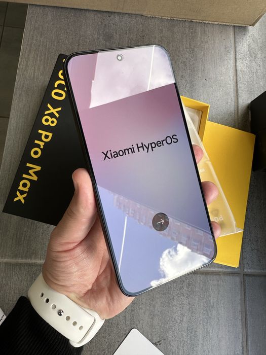 Poco X8 Pro max 12/256 black and white