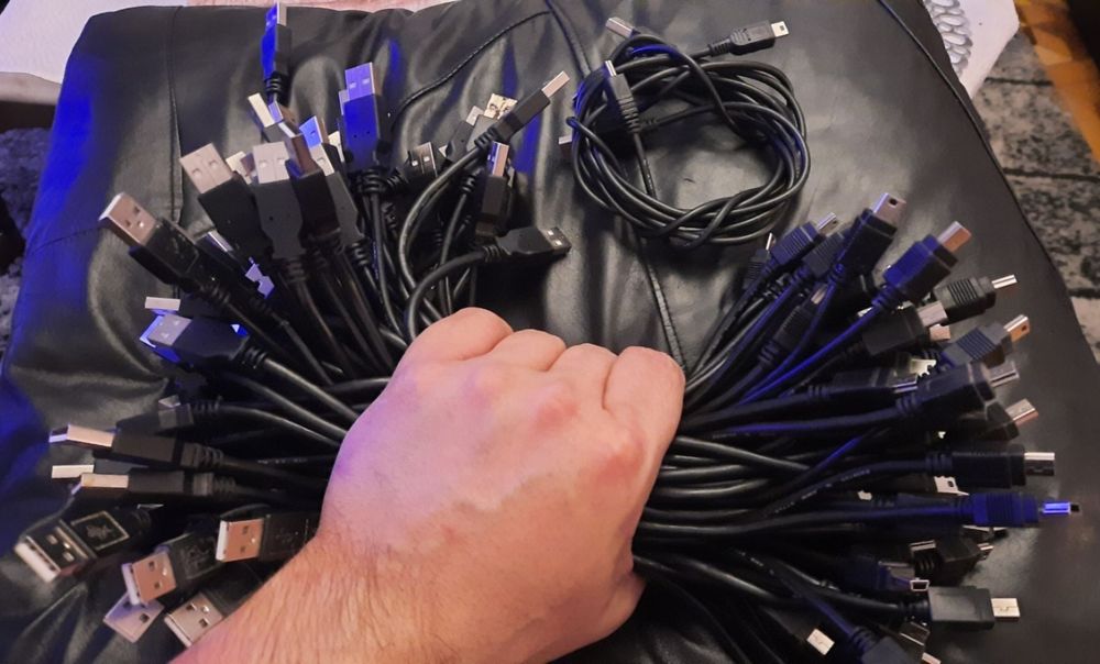 Kabel USB-A - Mini USB-B 100szt
2,44 zł
Be