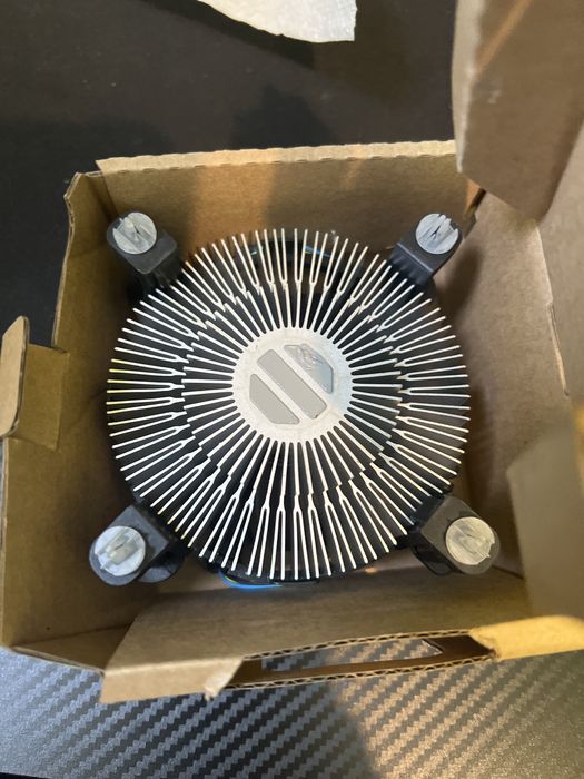 Intel celeron G5900 z chłodzeniem