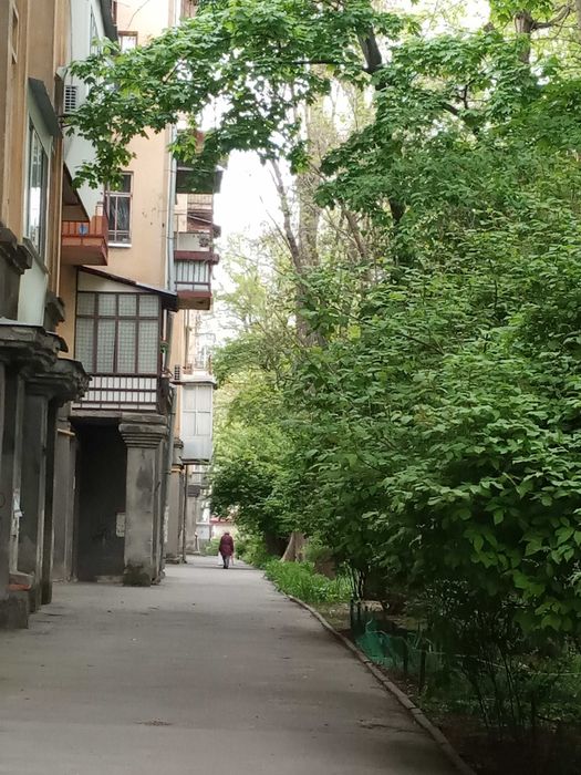 3 К сталінка від власника, тихе місце ,є газ.