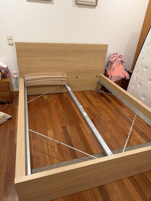 Cama ikea madeira