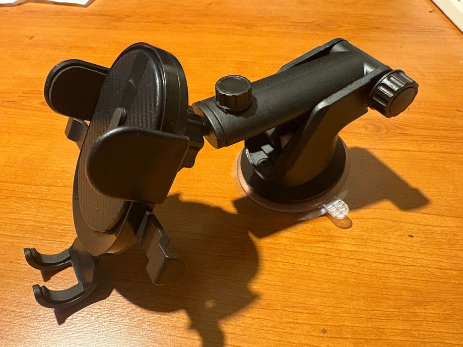 Suporte para telemóvel no carro
