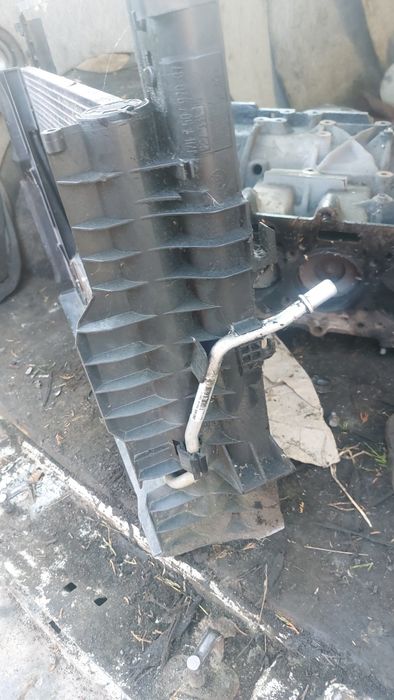 Рамка радіаторів телевізор BMW 7 e65 e66 7507970 рестайлінг