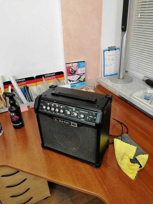 Комбопідсилювач, комбік Line 6 spider 4    15W