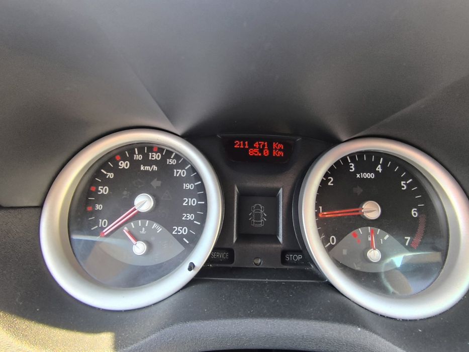 Продам власний автомобіль Рено Меган2