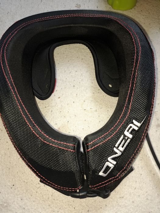 Kask dla dziecka około 3-8lat z akcesoriami