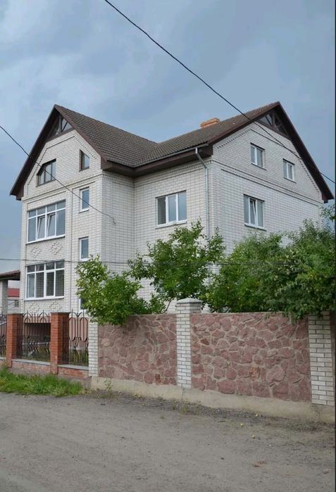 N:13159 - Продаж будинку, 10-кімн., Крошня, вул. Гаражна, 400 м²