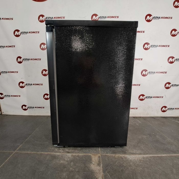 Lodówka Chiq CTT107BC [2 lata gwar] C/84,5cm wys/107litrów/37dB [2]