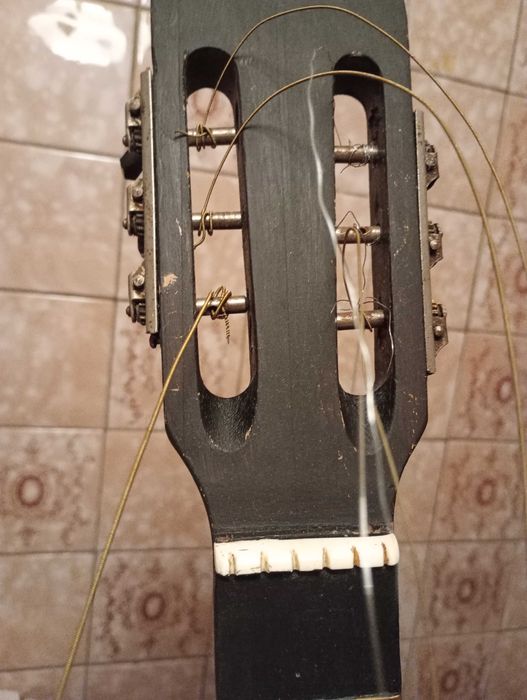 Акустична гітара Орфей пловдів