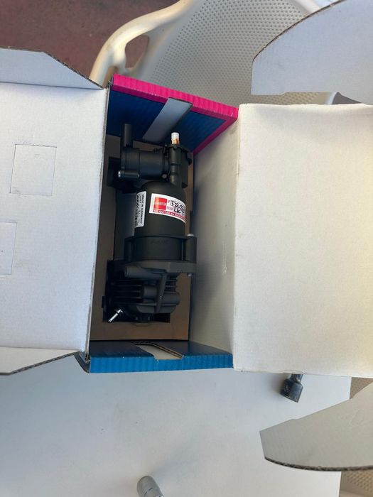 Compressor de suspensão pneumática BMW X5 E70 / X6 E71-E72 Novo