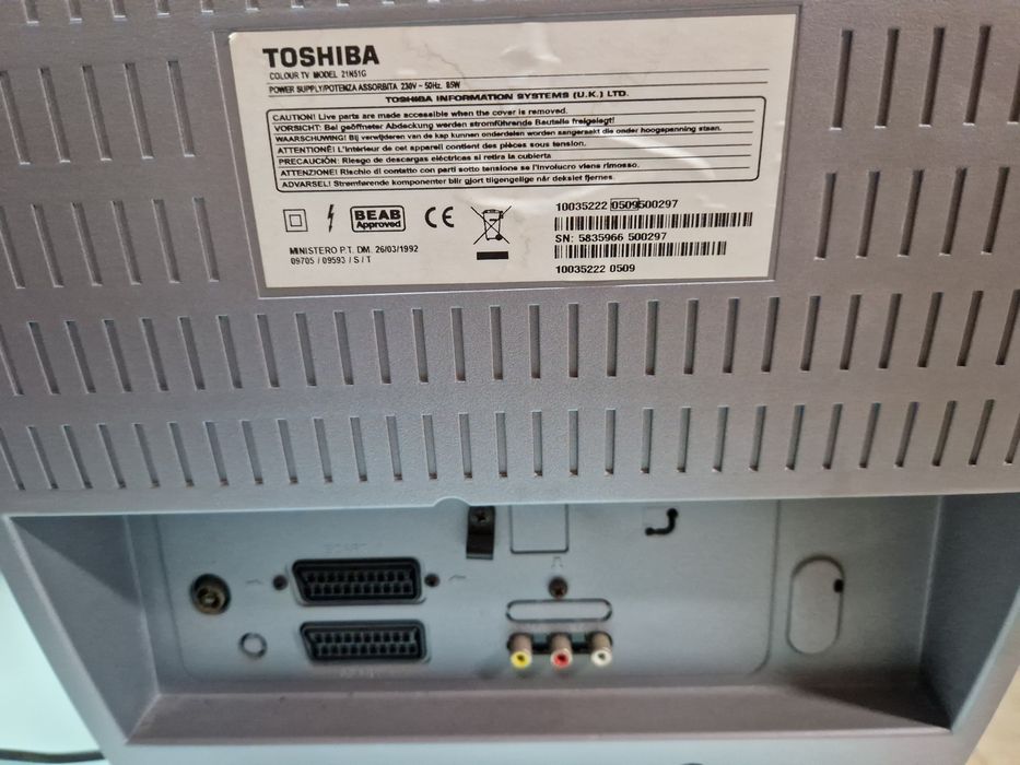 TV TOSHIBA 21" - Para peças