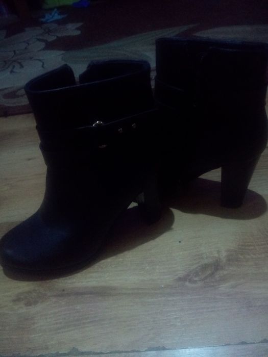Botki damskie  37 ..