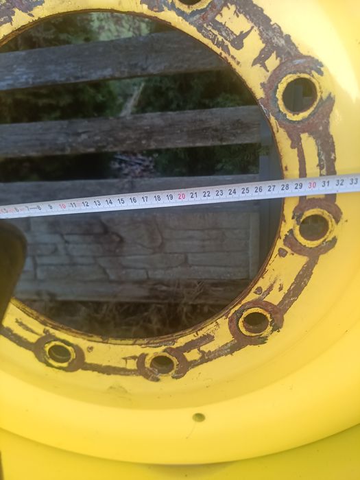 Koła john deere 20.8 r42