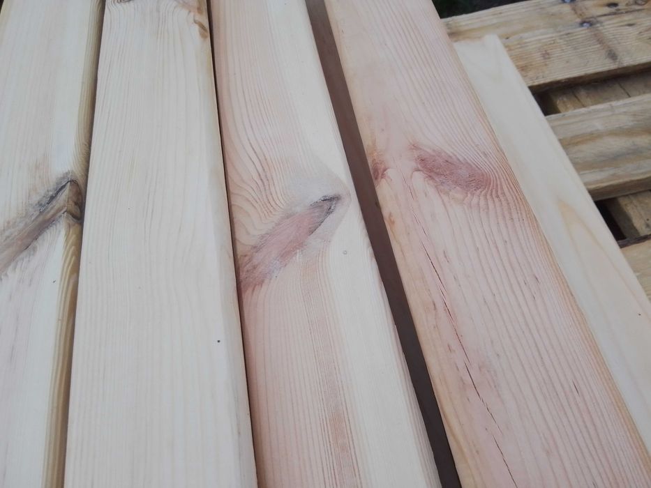 Nowa deska heblowana, sosna