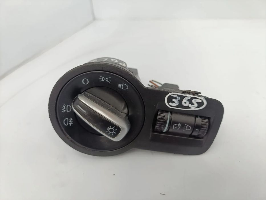Botão / interruptor de luzes VOLKSWAGEN Polo (6R, 6C)