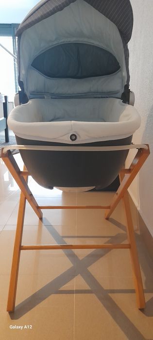 Alcofa "CHICCO" mais suporte