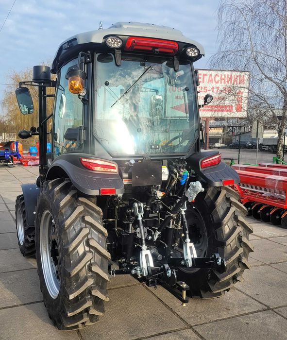 Трактор СКАУТ TB-904С з кондиціонером