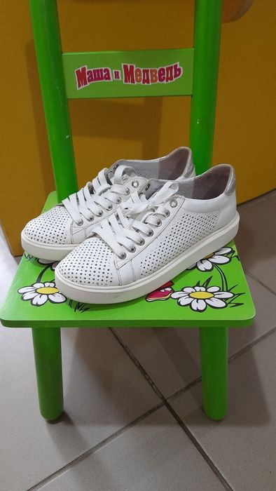 Кросівки кеди мокасини