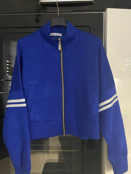 Masełkowy chabrowy dres.