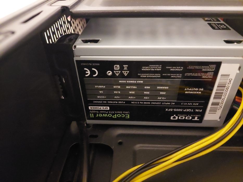 Caixa ITX Tooq com fonte sfx 500w