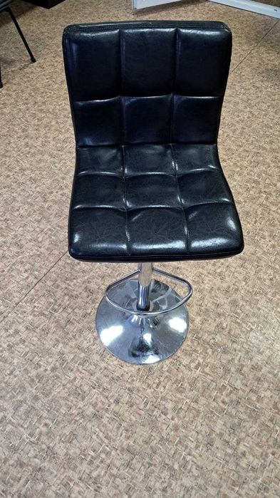 Барный стул-кресло как новый