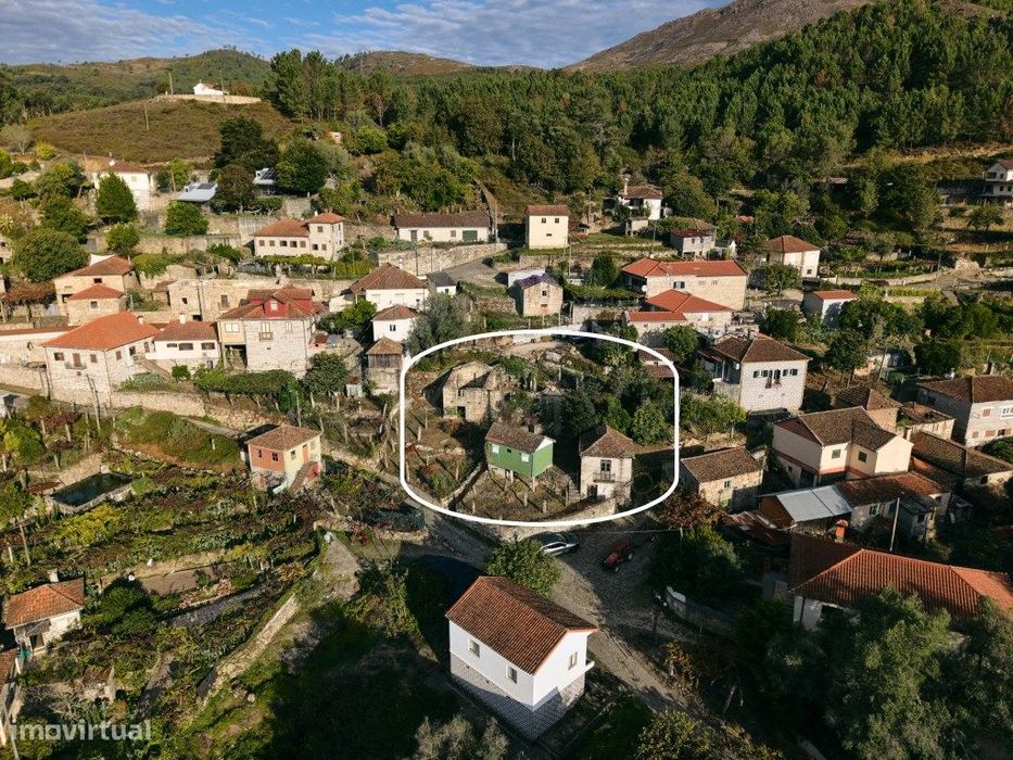 Dois Terrenos Urbanos em S. Jorge e Ermelo, Arcos de Valdevez — Entre Ambos-Os-Rios, Ermida E Germil, Viana do Castelo