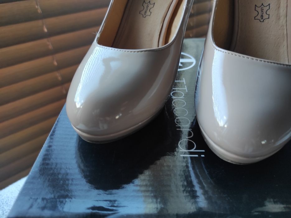 Buty szpilki czółenka r.38 jak Kazar Venezia