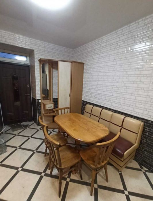Продаж!!! Будинок -дуплекс у смт Немішаєво.