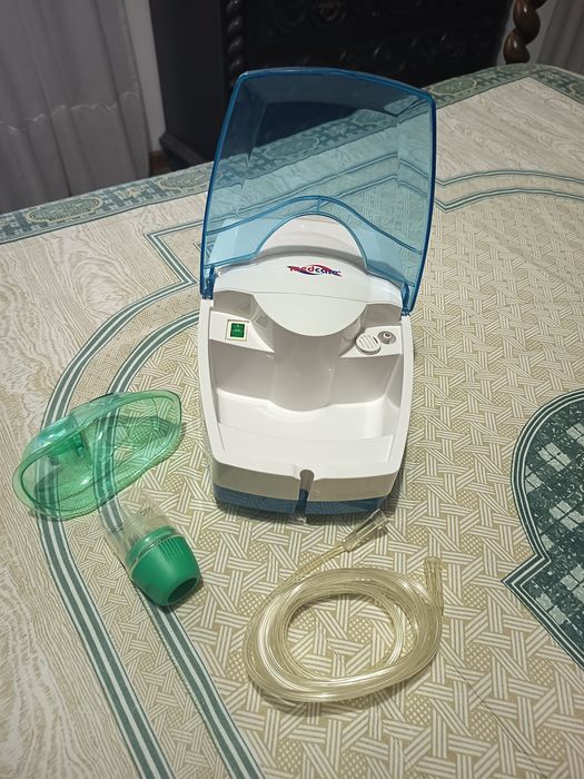 Vendo nebulizador Medcare