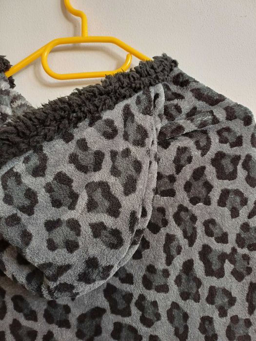 Koc z kapturem, ponczo 120x160