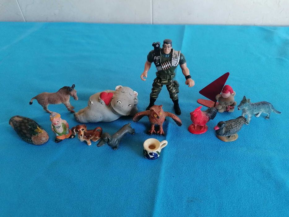 Various Dolls64585311383425121