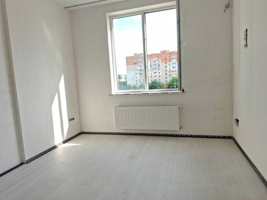 Однокімнатна квартира-студія з ремонтом