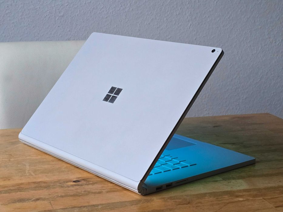 Ігровий Ноутбук Microsoft Surface Book 2 15