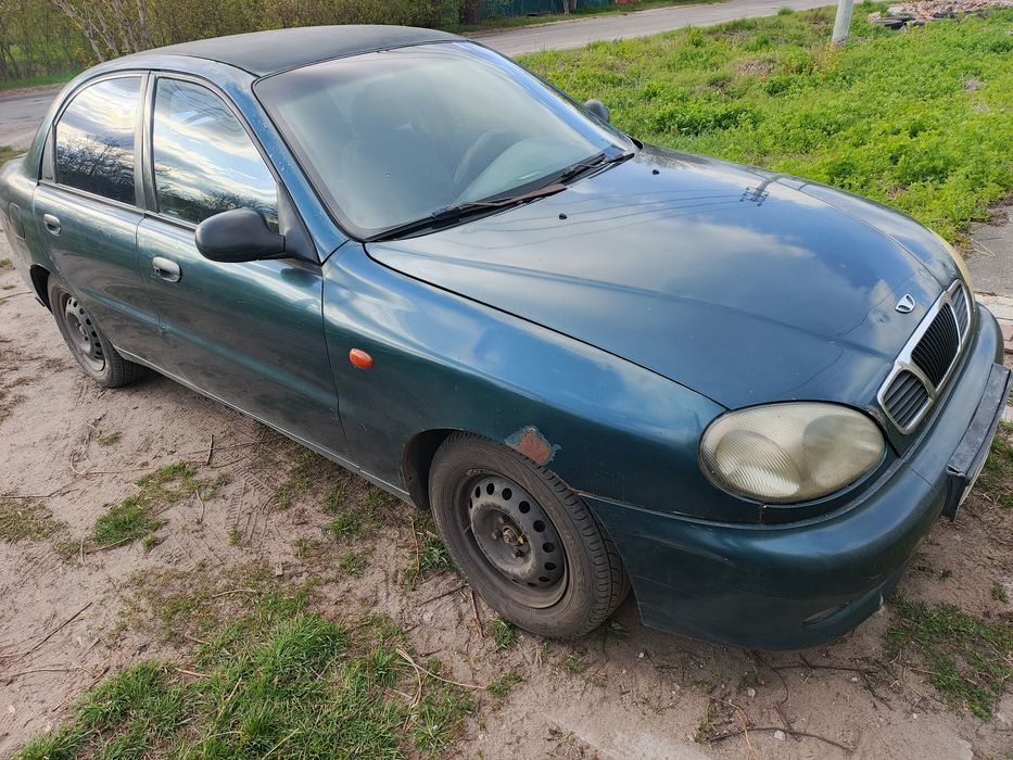 Автомобіль Ланос