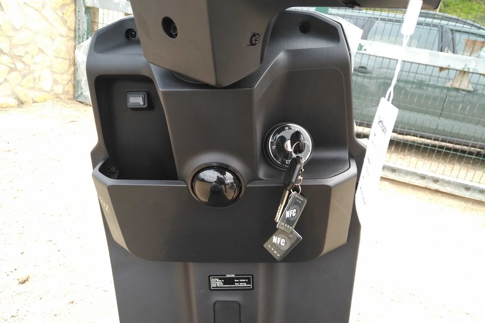 Luyuan S90 Pro Max 72V45Ah | 5200W | 150Km | 80Km/h | C/ Matrícula