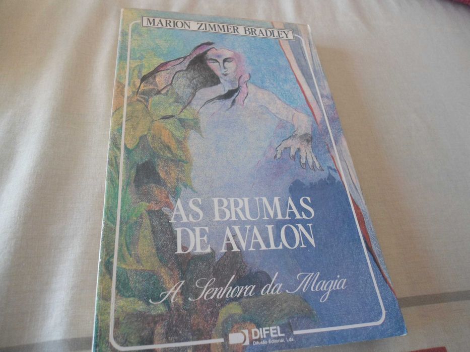 As Brumas de Avalon - A Senhora da Magia (1º volume)