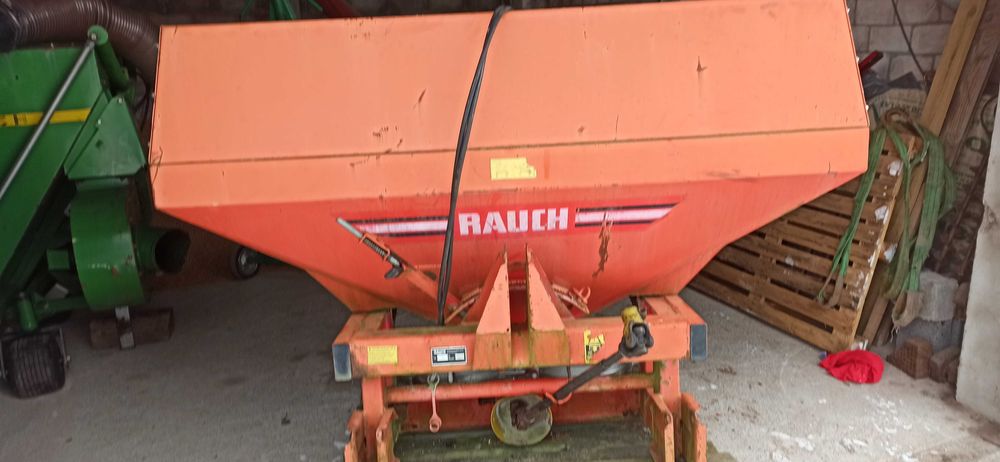 Rozsiewacz nawozów RAUCH ZSB 900 na części