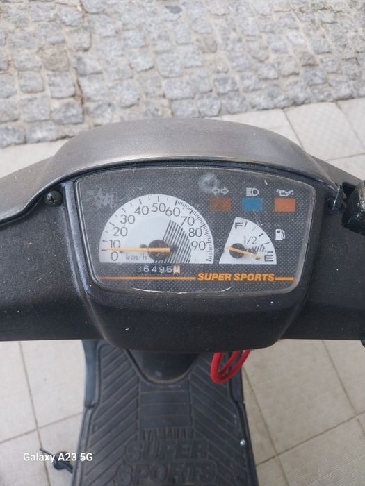 Vendo mota usada