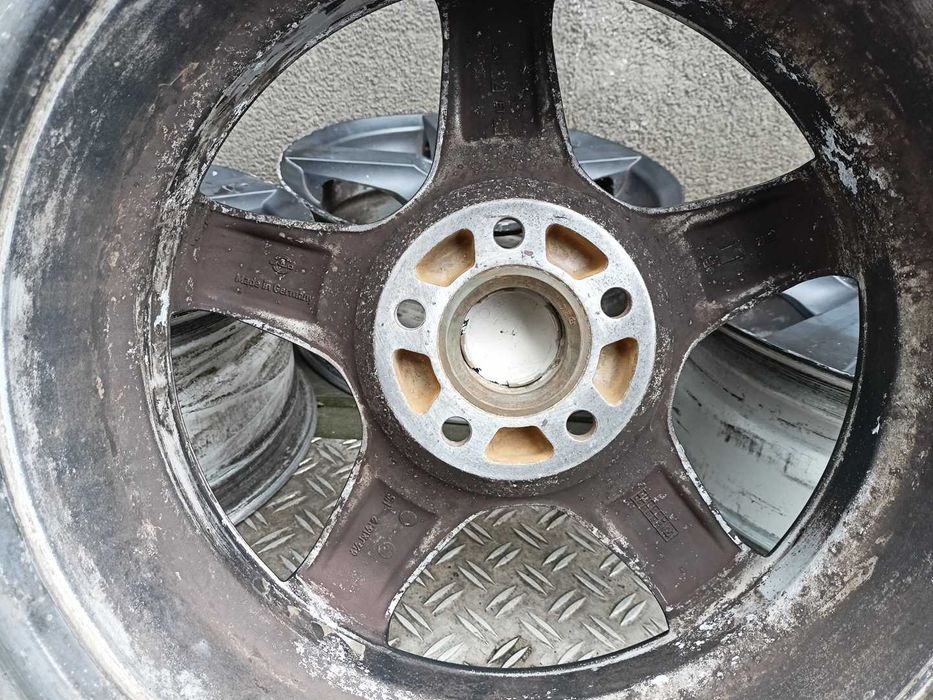Felgi aluminiowe 16cali Audi A3 A6 Seat Leon Skoda Octavia VW Z180