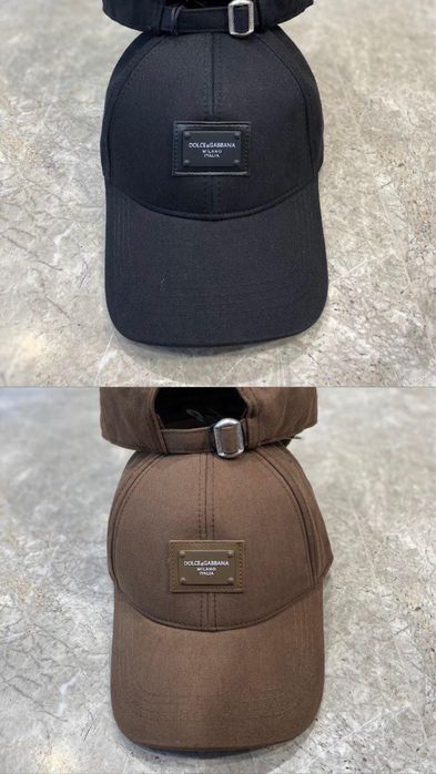 Бейсболки від Dolce Gabbana, Zegna, Loro Piana, Brunello Cucinelli, Emperio Armani та Boss