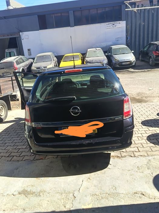 Opel Astra 1.3 gasoleo — photo 3