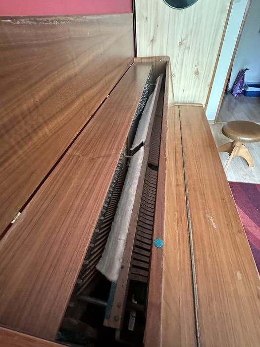 Pianino Legnica sprzedam