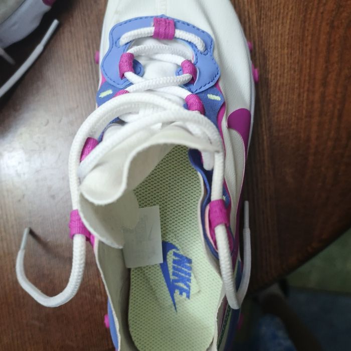 Оригінальні кросівки Nike W React Element 55 (BQ2728-104).