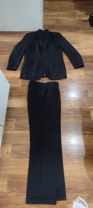 Modny garnitur Recman rozm L-Xl. Wzrost  182 cm obwód pasa  92 .