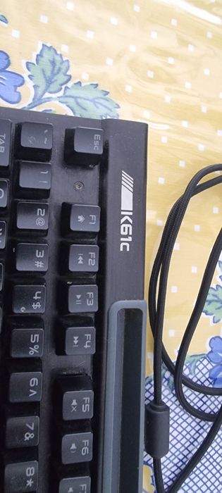 Vendo teclado mecanico gamming