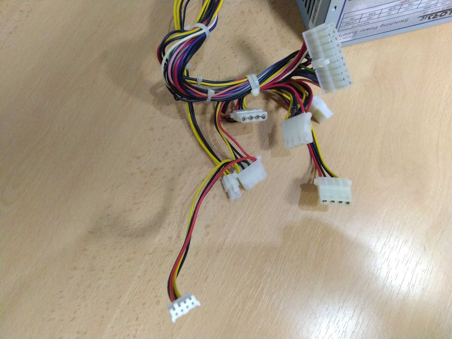 Блок живлення для ПК COLORSit 330W ATX12V P4