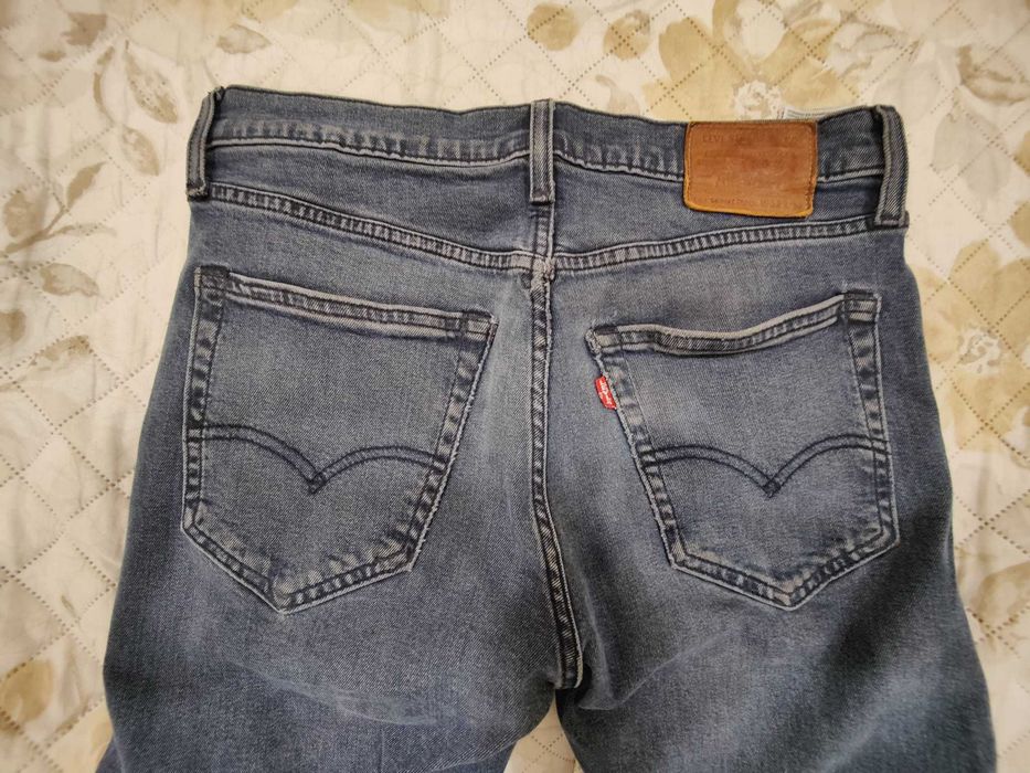 Calças de ganga Levi's  tam. 32 em excelente estado