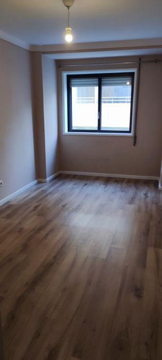 T2 + 2  com lugar garagem