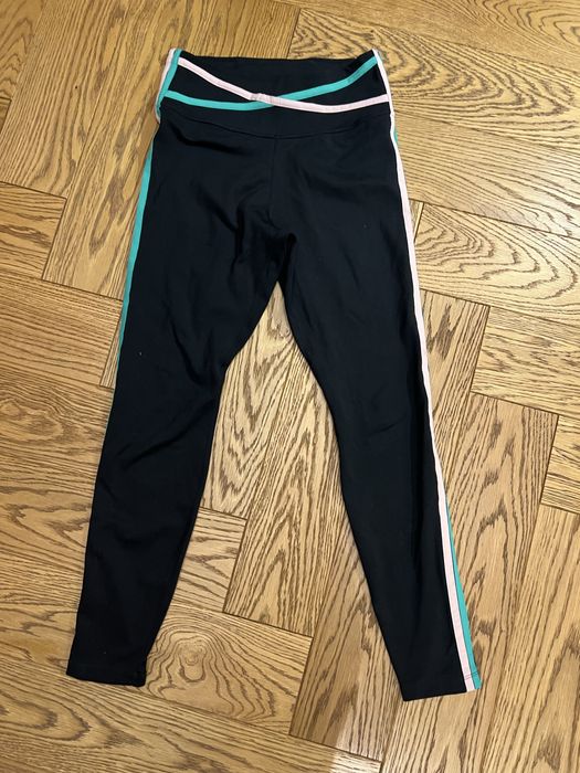 damskie legginsy Nike Dri-FIT One Mid-Rise 7/8 Taped Leggings