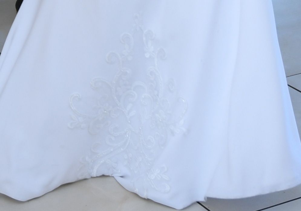 Piękna suknia ślubna